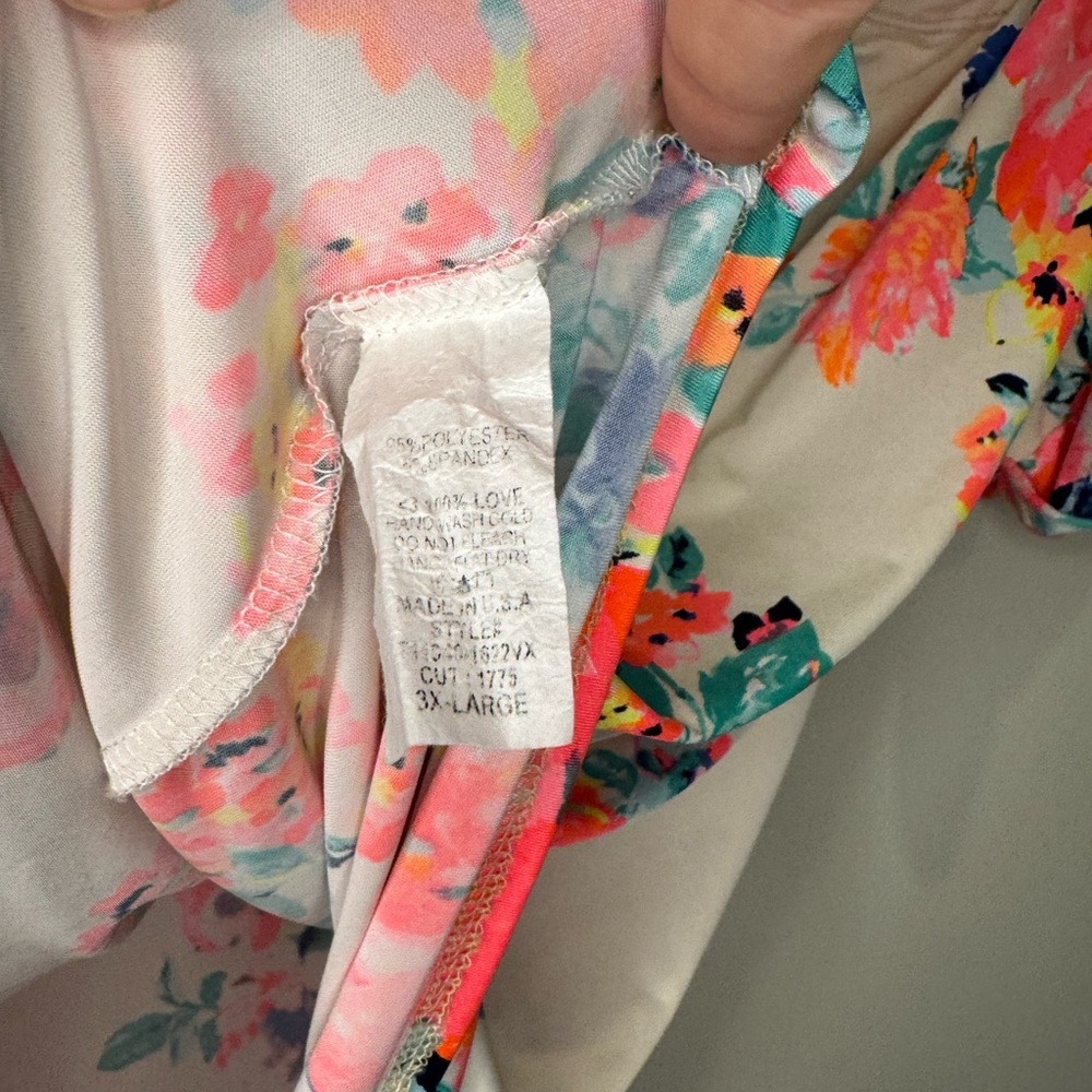 Sew In Love V-Neck Bright Neon Floral Top size 3X - Picture 4 of 6